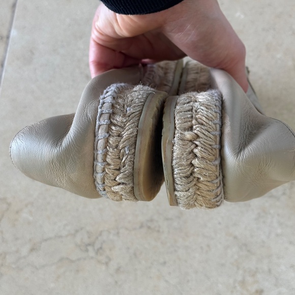 CHANEL Interlocking CC Logo Leather Espadrilles 8.5 - Picture 3 of 8